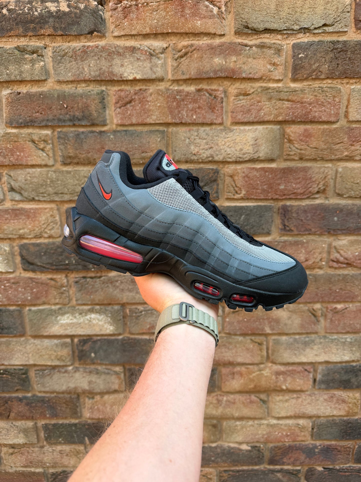 Air Max 95 OG Bright Crimson Big Bubble (Dracula)