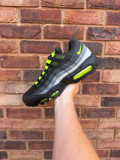 Air Max 95 Reverse Neon