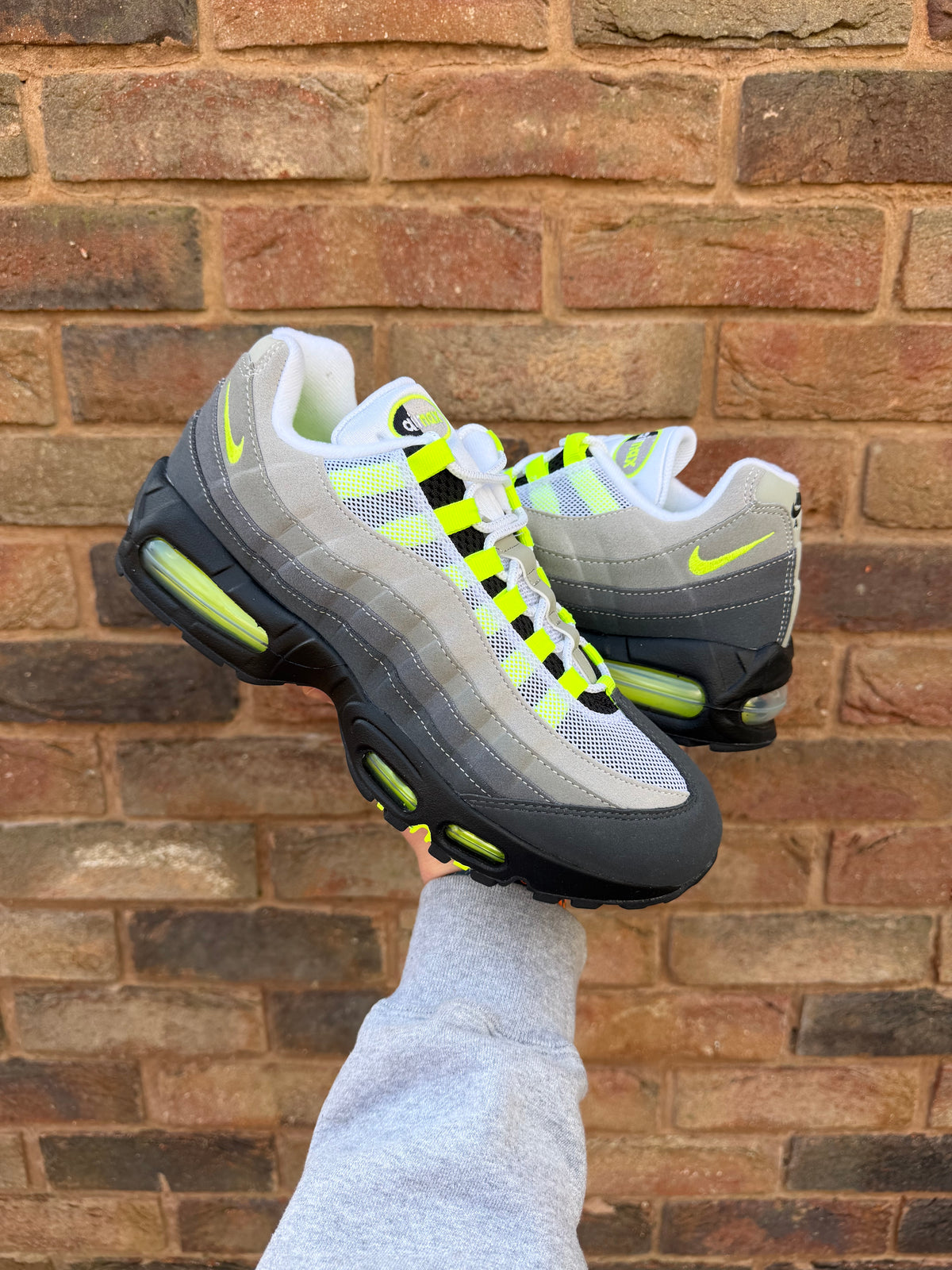Air Max 95 OG Neon Big Bubble 2026
