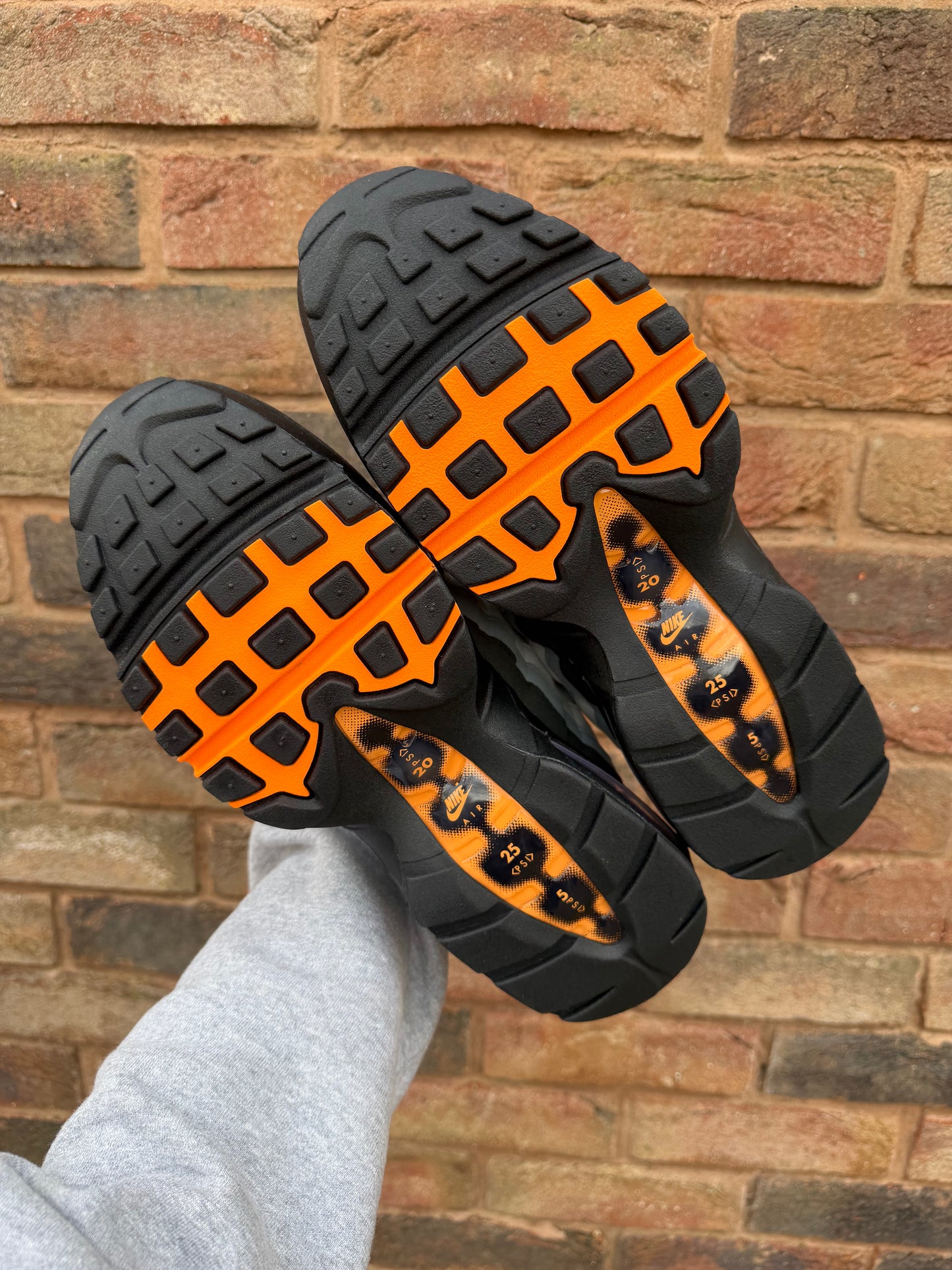 Air Max 95 OG Mandarin Big Bubble