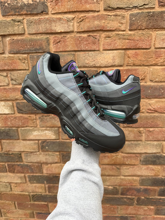 Air Max 95 Black Grape Big Bubble