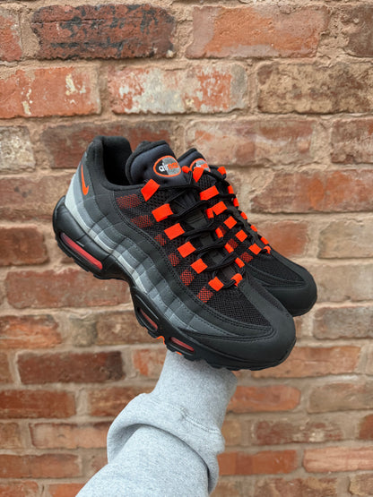 Air Max 95 Reverse Crimson