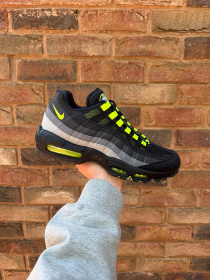 Air Max 95 Reverse Neon