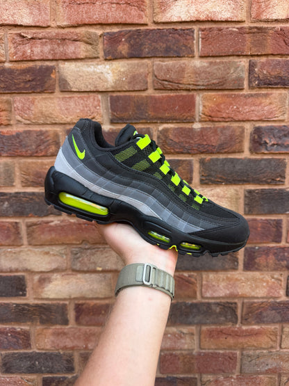 Air Max 95 Reverse Neon