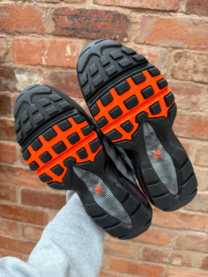 Air Max 95 Reverse Crimson