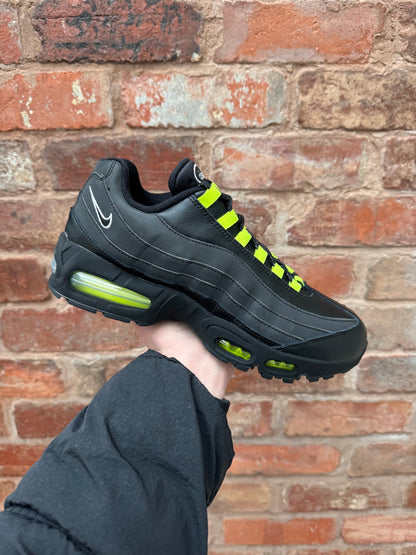 Air Max 95 SE OG Harajaku Big Bubble