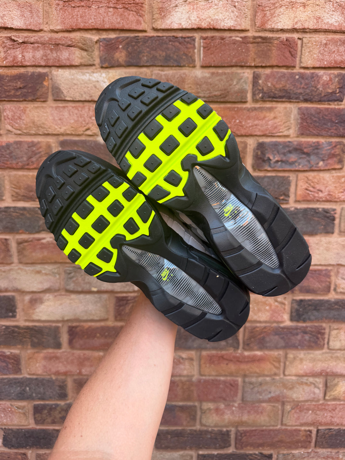 Air Max 95 Reverse Neon