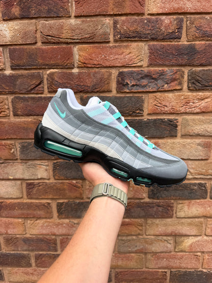 Air Max 95 Hyper Turquoise