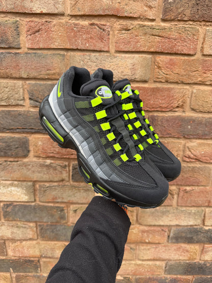 Air Max 95 Reverse Neon
