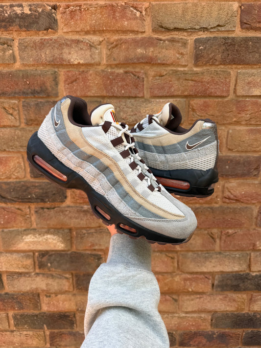 Air Max 95 Footpatrol 110