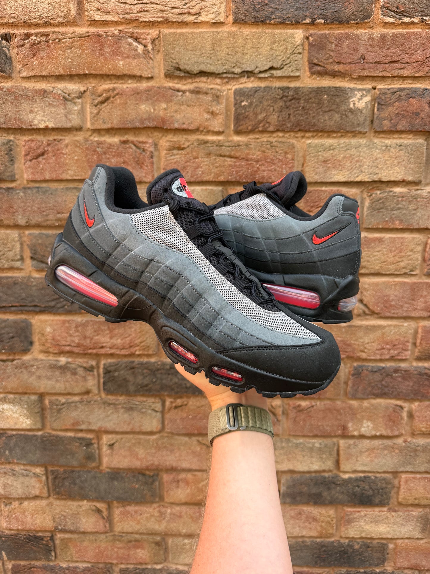 Air Max 95 OG Bright Crimson Big Bubble (Dracula)