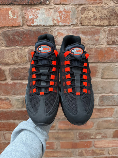 Air Max 95 Reverse Crimson