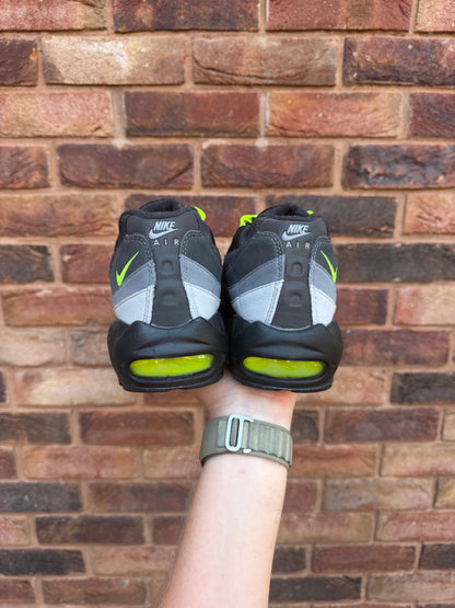 Air Max 95 Reverse Neon