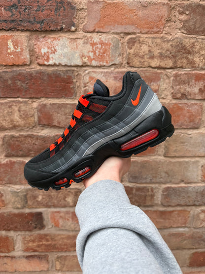 Air Max 95 Reverse Crimson