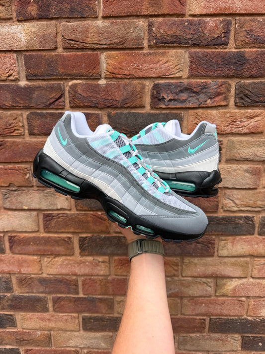 Air Max 95 Hyper Turquoise