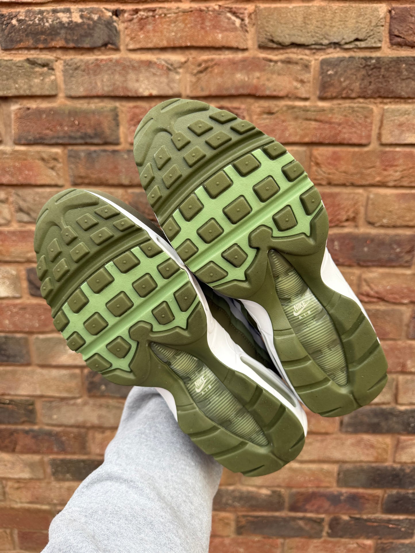 Air Max 95 Medium Olive Oil Green