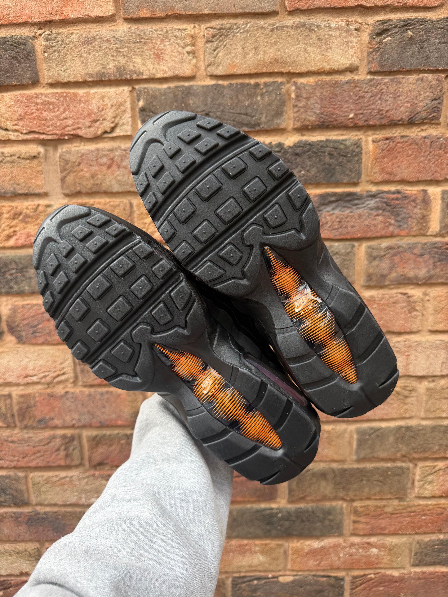 Air Max 95 Essential Total Orange