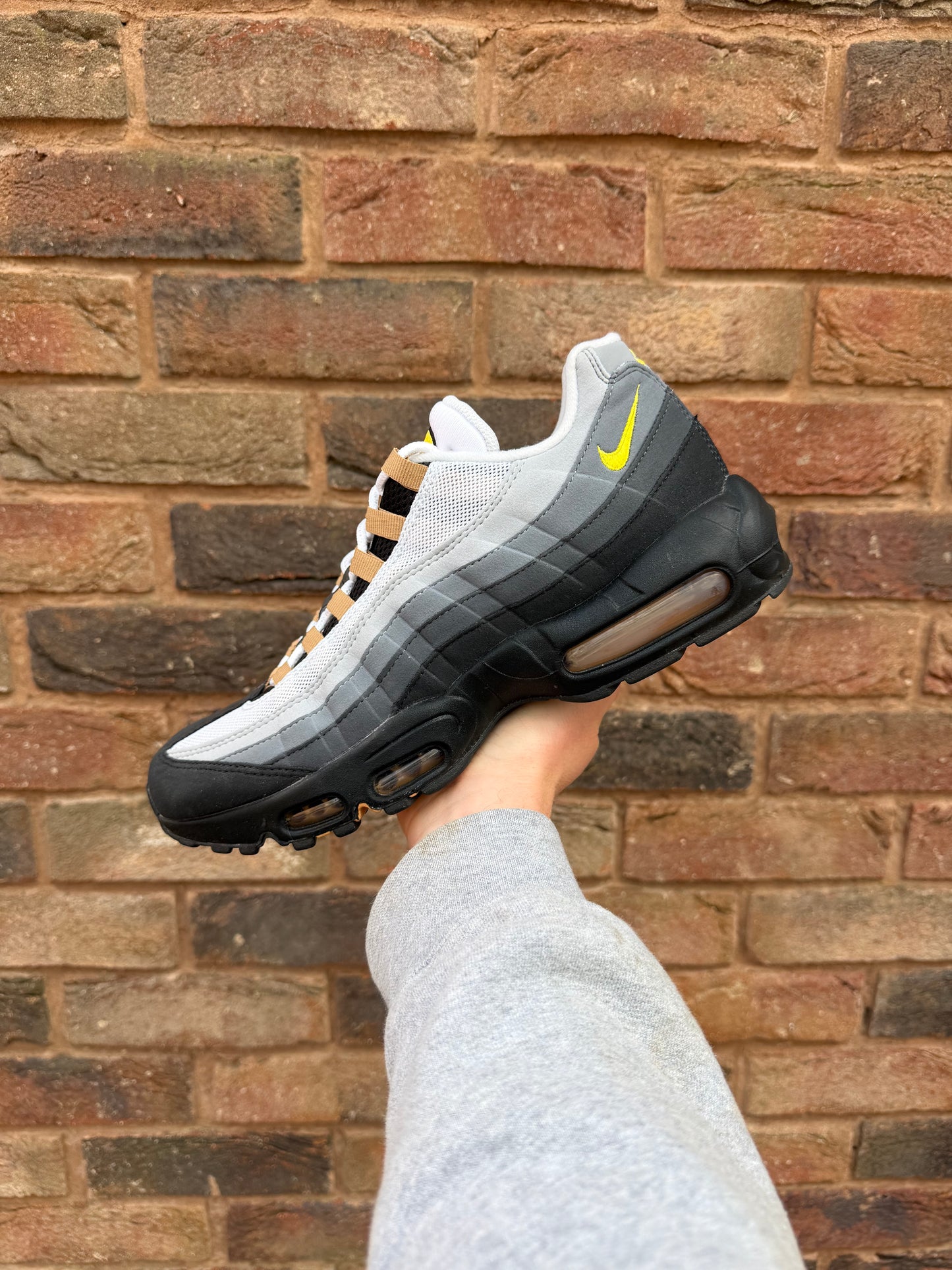 Air Max 95 Icons Yellow Strike
