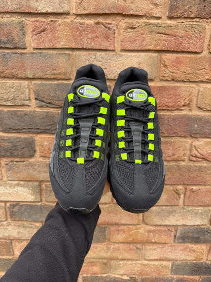 Air Max 95 Reverse Neon