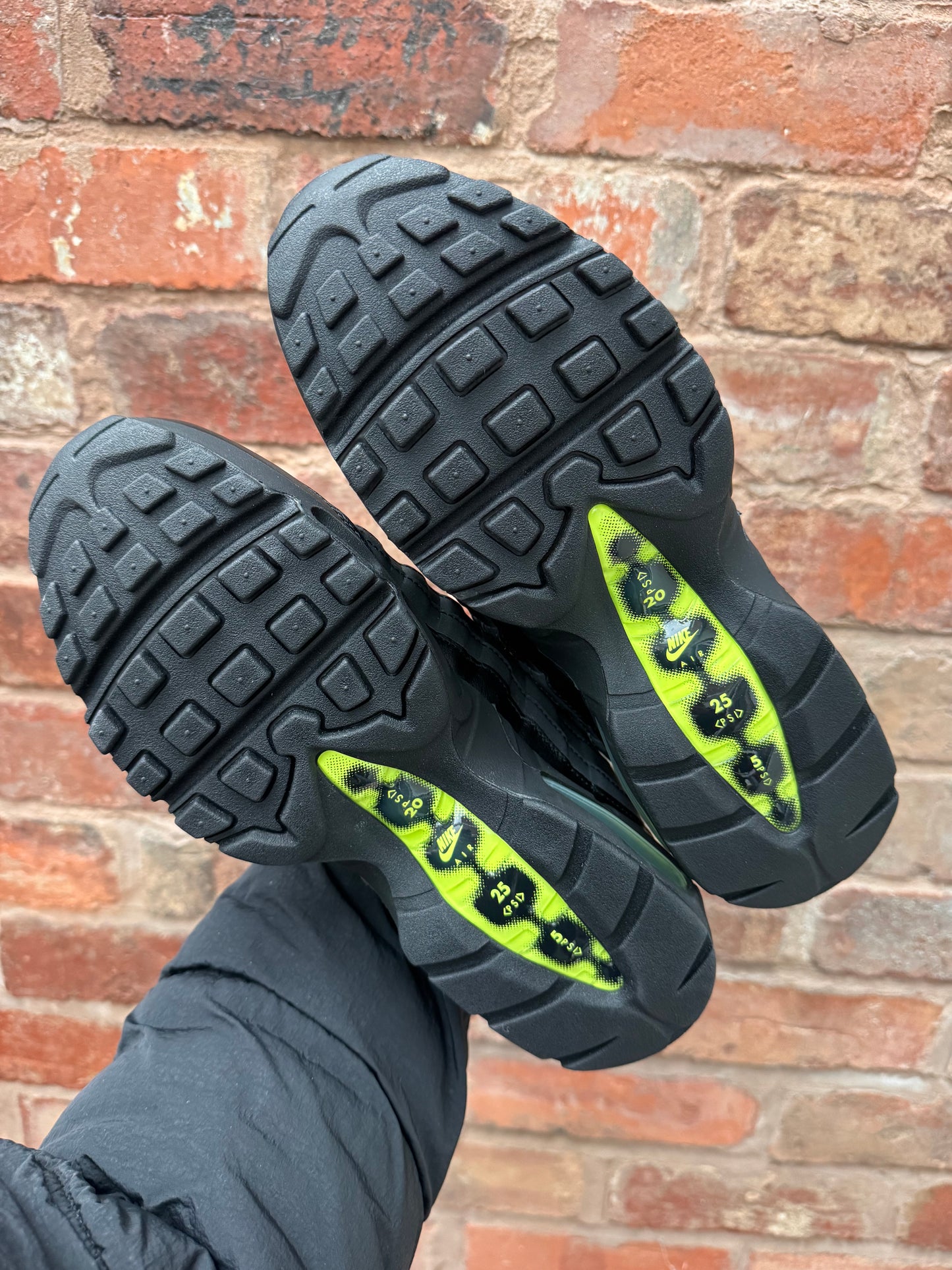 Air Max 95 SE OG Harajaku Big Bubble