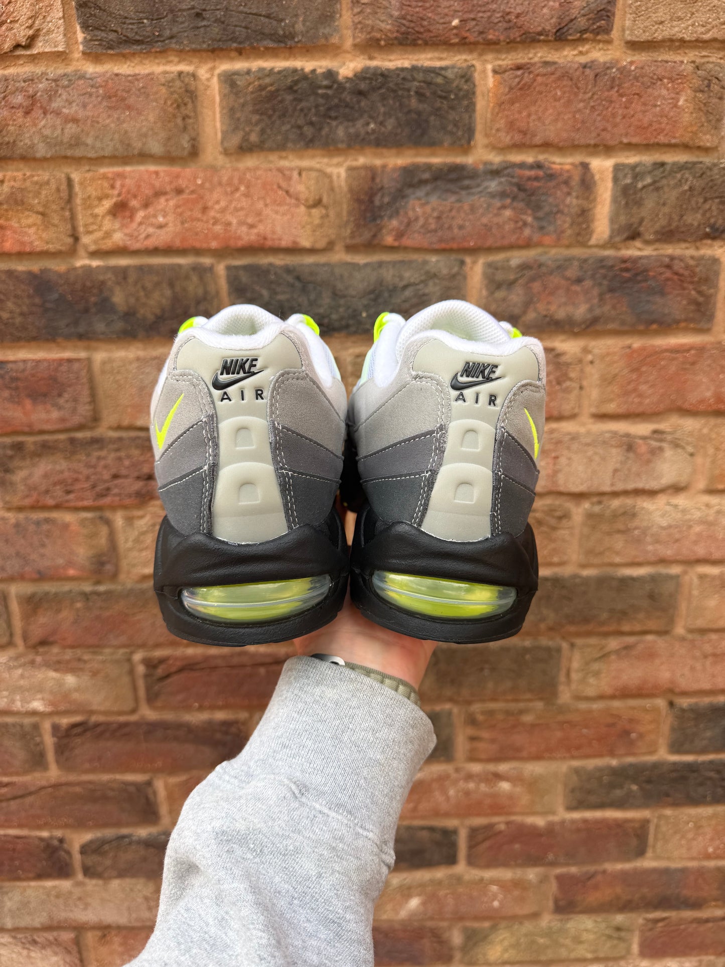 Air Max 95 OG Neon Big Bubble 2026