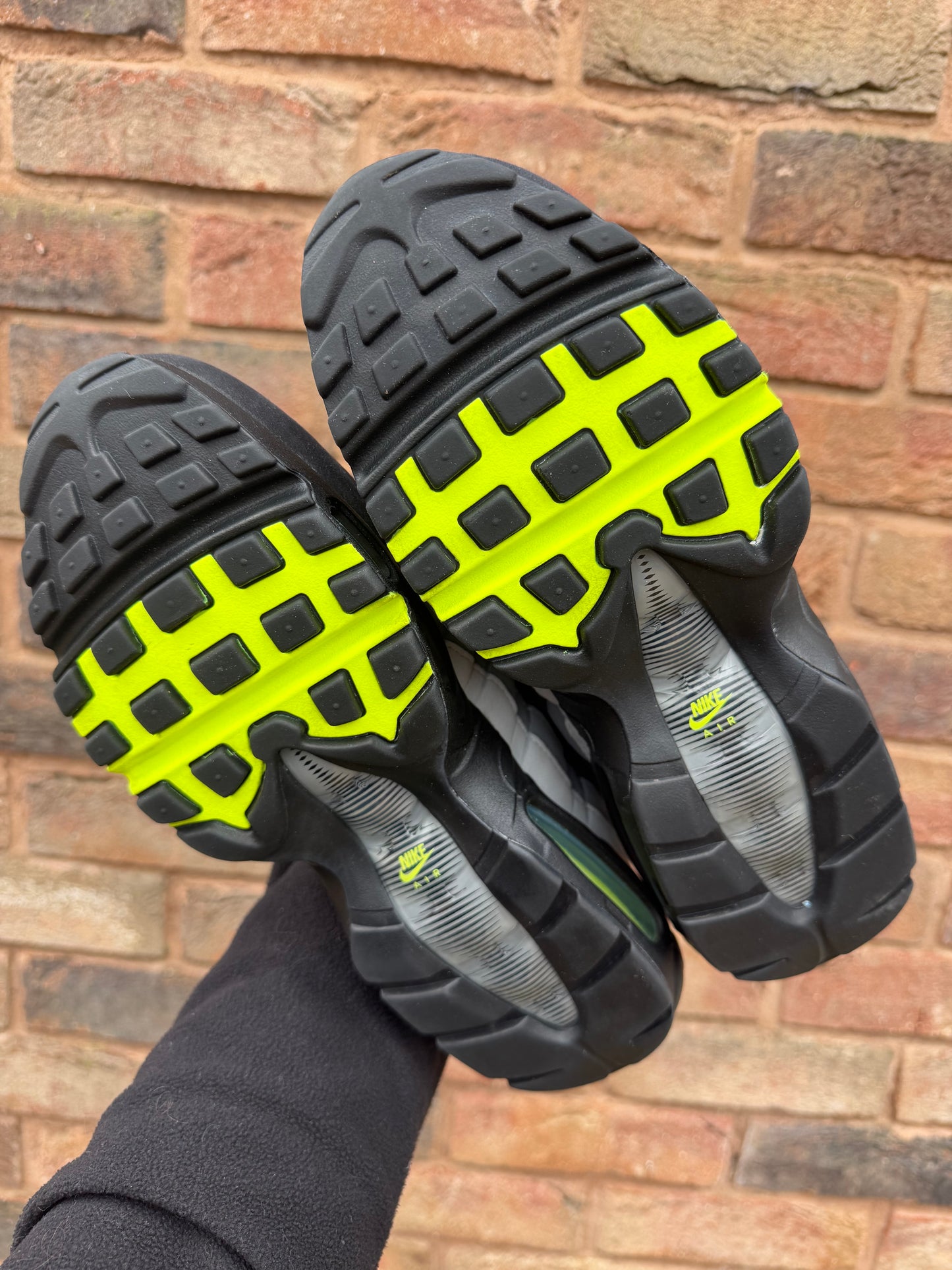 Air Max 95 Reverse Neon