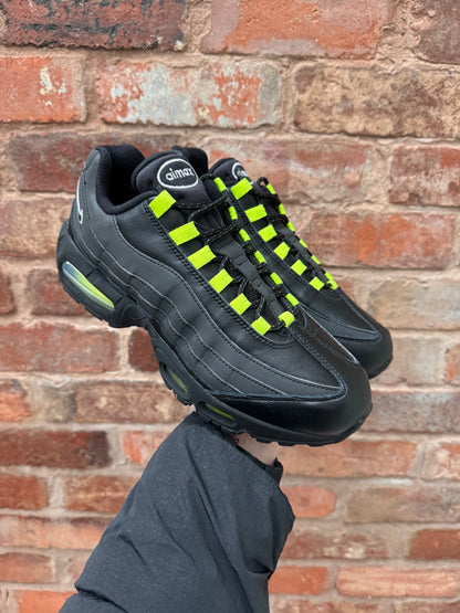 Air Max 95 SE OG Harajaku Big Bubble